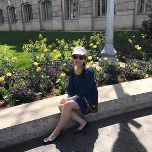 Meet your Posher, Lisa loan